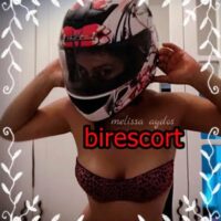 Esenyurt Escort Senem Liseden Sonra Sizleri Bekliyor