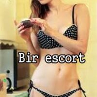 Sultangazi Escort Bayan Berrin Otelerde Görüşüyor