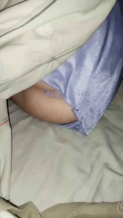 Fuck!! I was sleeping and i woke Up with a dick in my pussy Brother sleep